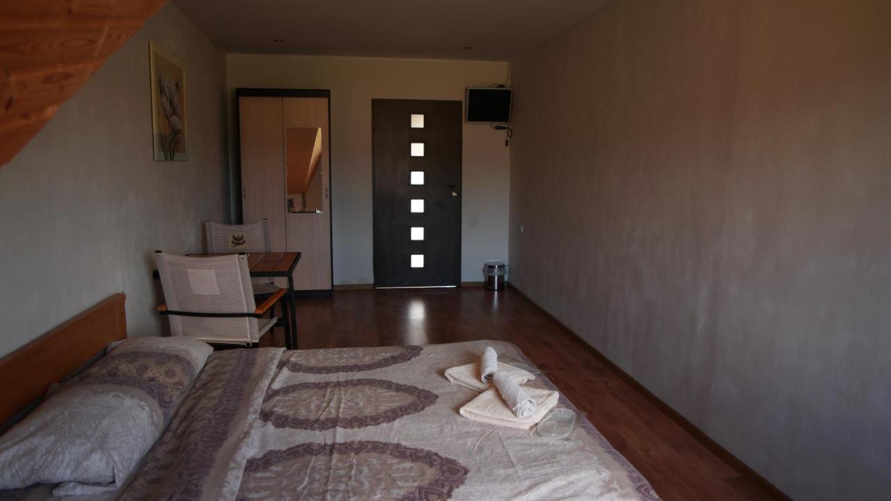 Hotel U Dvori Podgorodtsy Exterior foto