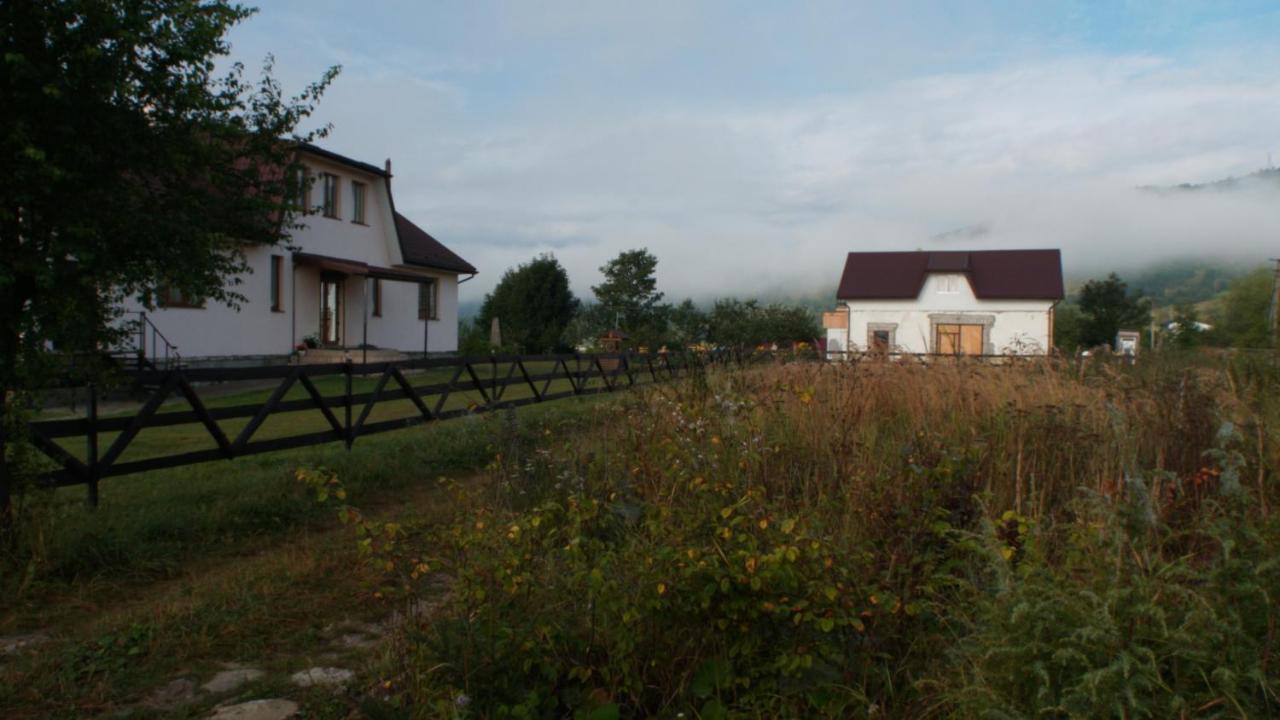 Hotel U Dvori Podgorodtsy Exterior foto