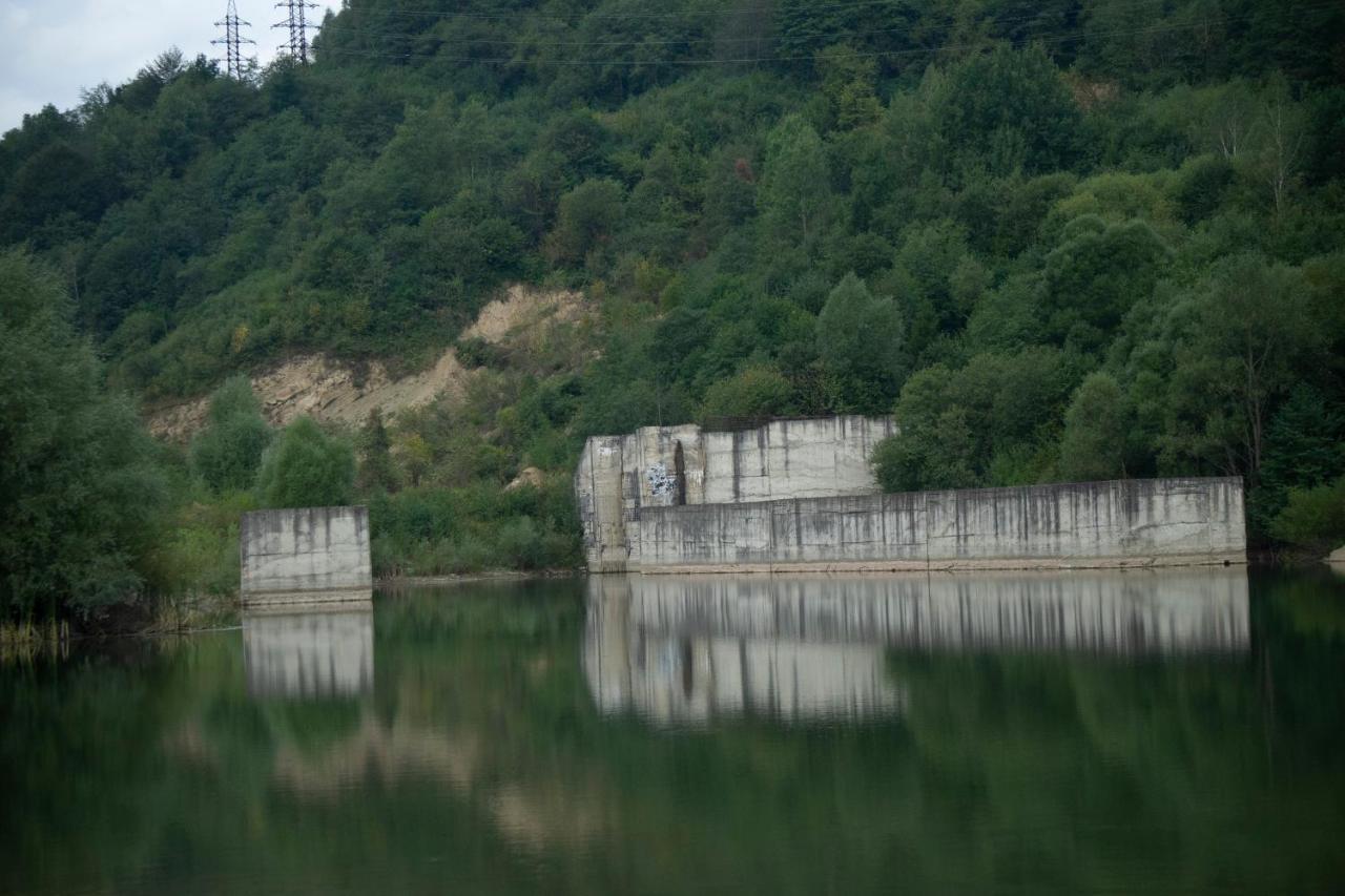 Hotel U Dvori Podgorodtsy Exterior foto
